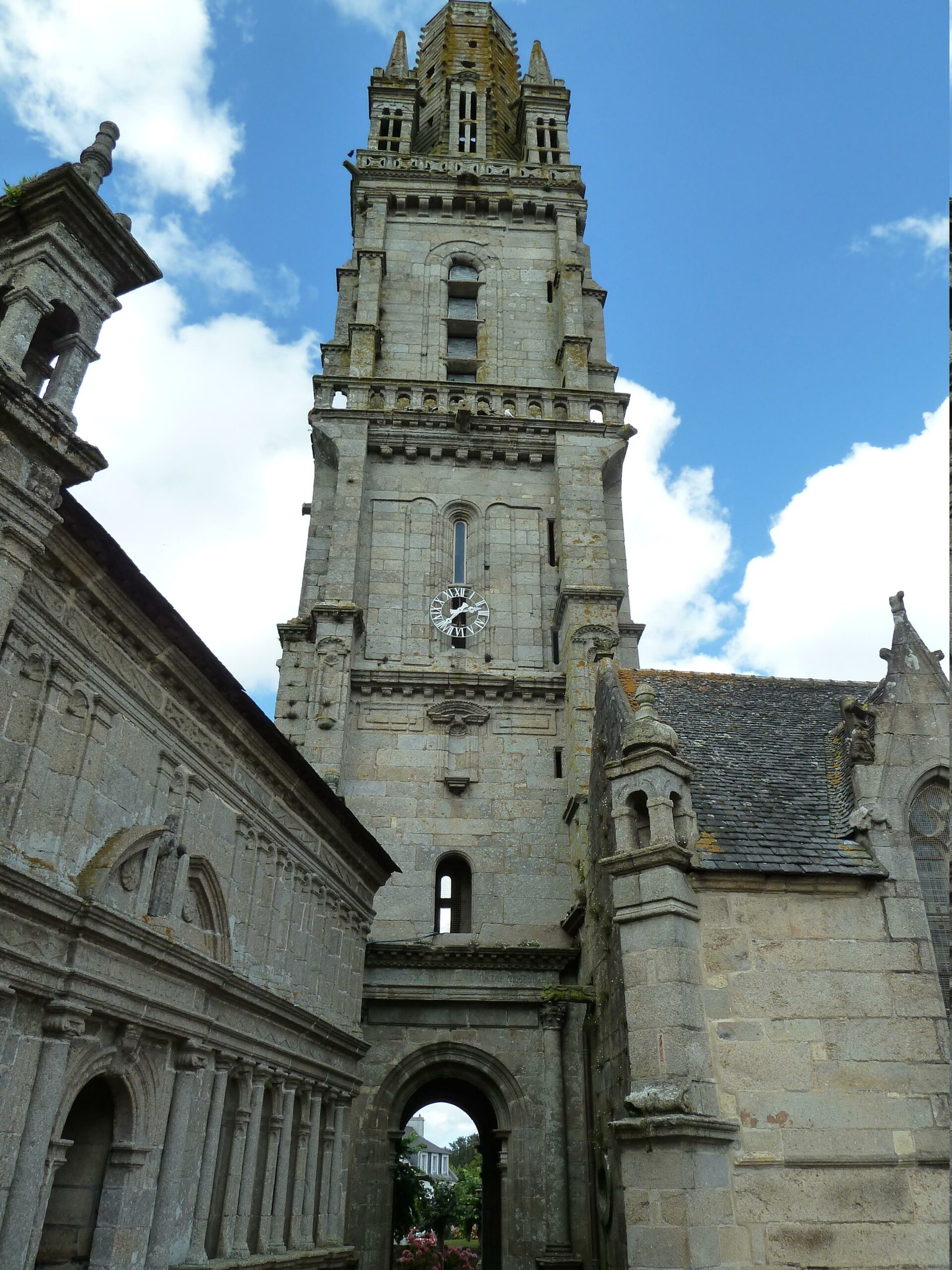 Lampaul-Guimiliau (29)
